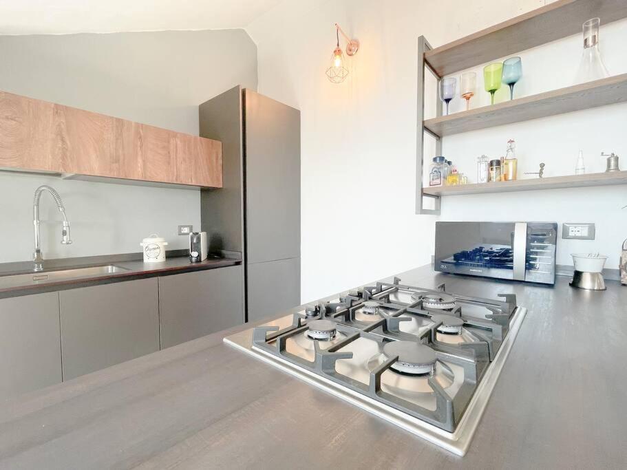 Elegante Appartamento 100 Mq Parcheggio - Wi Fi Савона Экстерьер фото