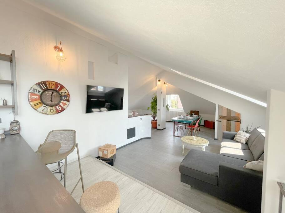 Elegante Appartamento 100 Mq Parcheggio - Wi Fi Савона Экстерьер фото